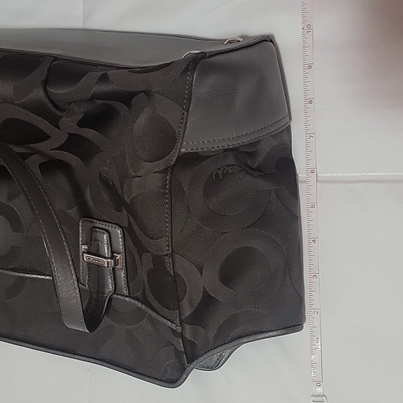 COACH - Picture 9 of 11